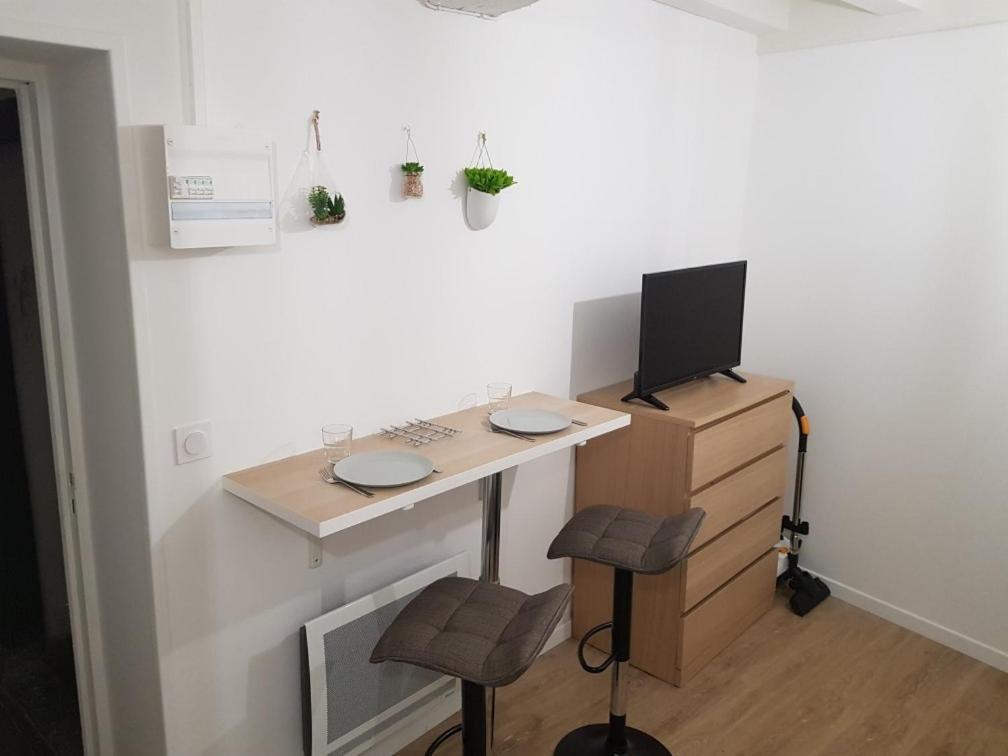 La Fauconnerie Studio de charme au cœur d'Orléans Esterno foto